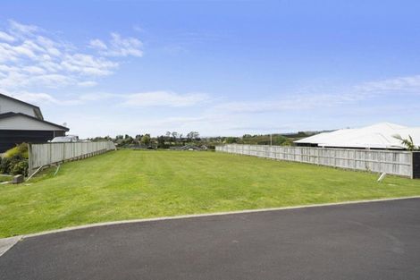 Photo of property in 17 Wairere Rise, Omokoroa, 3114