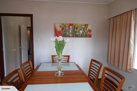 Photo of property in 1 Miltonia Avenue, Te Atatu South, Auckland, 0610