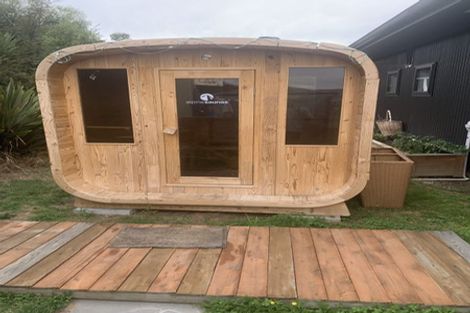 Photo of property in 14a Balneaves Lane, Albert Town, Wanaka, 9382