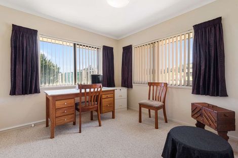 Photo of property in 104 Basley Road, Owhata, Rotorua, 3010