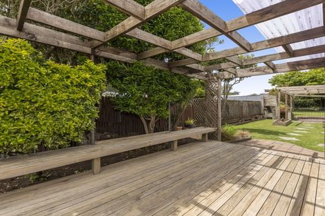 Photo of property in 16 Pah Street, Matua, Tauranga, 3110