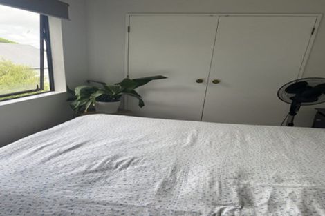 Photo of property in 2/147 Spinella Drive, Bayview, Auckland, 0629