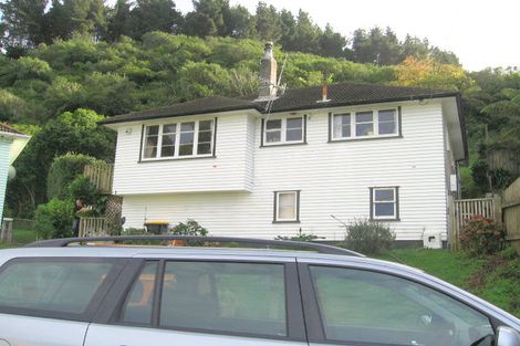 Photo of property in 18 Greer Crescent, Tawa, Wellington, 5028