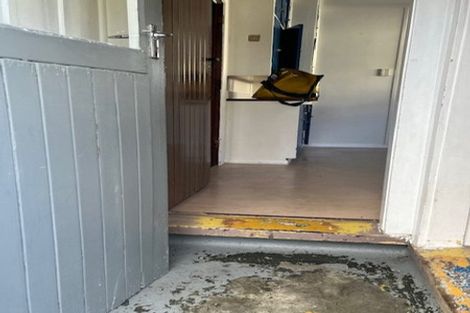 Photo of property in 2/23 Pitcairn Crescent, Bryndwr, Christchurch, 8053