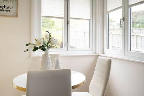 Photo of property in 32 Roseman Avenue, Mount Roskill, Auckland, 1041