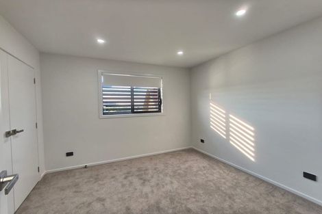 Photo of property in 4/364 Main Road, Huapai, Kumeu, 0810