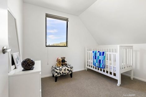 Photo of property in 2b Woodland Road, Johnsonville, Wellington, 6037