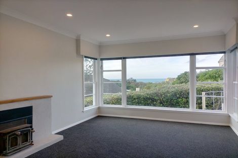 Photo of property in 3 View Road, Titahi Bay, Porirua, 5022