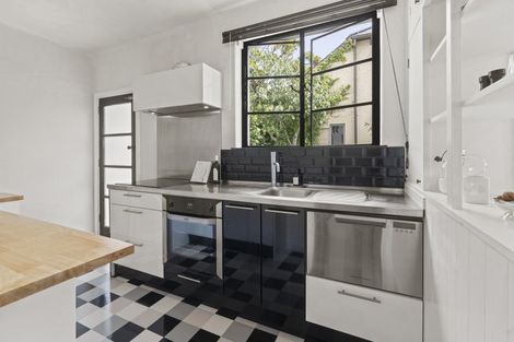 Photo of property in Haitaitai Flats, 4/20 Brighton Road, Parnell, Auckland, 1052