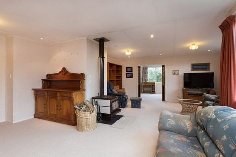 Photo of property in 2 Wayne Place, Ferndale, New Plymouth, 4310