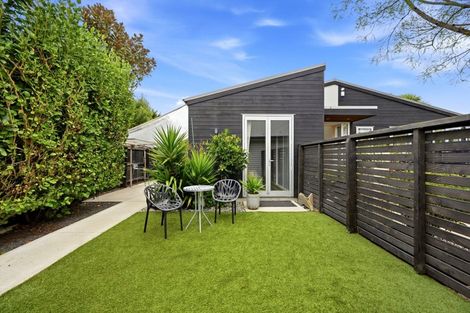Photo of property in 9 Hadlow Place, Burnside, Christchurch, 8041