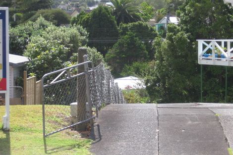 Photo of property in 23 Crocombe Crescent, Beach Haven, Auckland, 0626