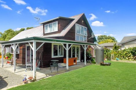 Photo of property in 32 Pioneer Highway, Awapuni, Palmerston North, 4412