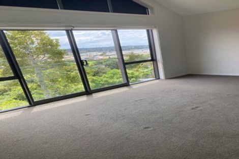 Photo of property in 108b Coronation Road, Hillcrest, Auckland, 0627