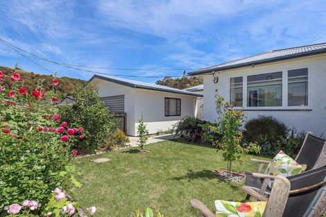 Photo of property in 15 Golding Road, Taradale, Napier, 4112