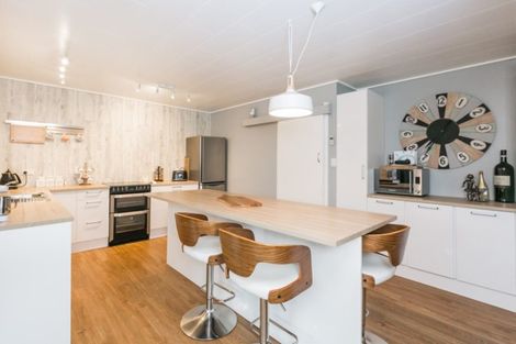 Photo of property in 8 Crichton Place, Taradale, Napier, 4112