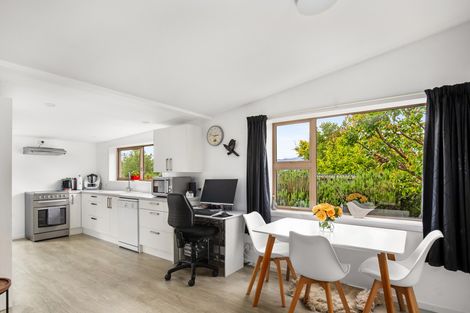 Photo of property in 5 Athenry Road, Bridge Hill, Alexandra, 9320