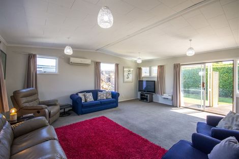 Photo of property in 23 Reserve Road, Waikuku Beach, 7473