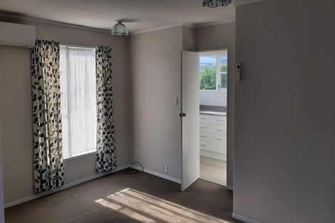 Photo of property in 2/18 Devonshire Road, Miramar, Wellington, 6022