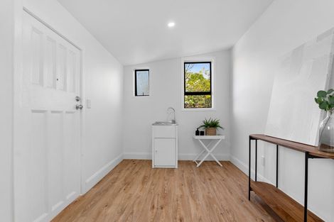 Photo of property in 327a Breezes Road, Aranui, Christchurch, 8061