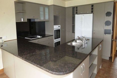 Photo of property in 5 Chica Place, Conifer Grove, Takanini, 2112