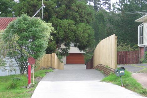 Photo of property in 58 Castleford Street, Green Bay, Auckland, 0604