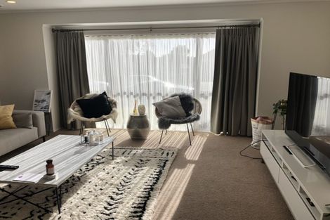 Photo of property in 26 Crescent Hills Court, Northpark, Auckland, 2013