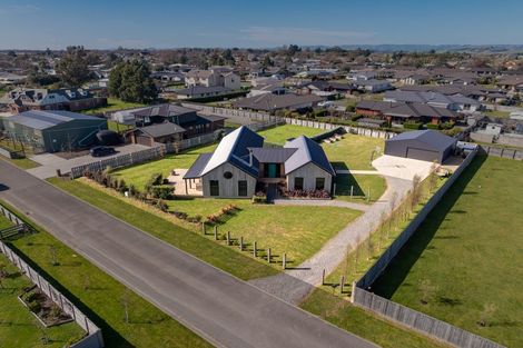 Photo of property in 1 Remutaka Lane, Carterton, 5713