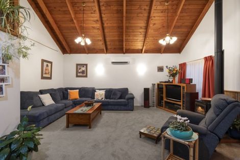 Photo of property in 1083 Kahikatea Flat Road, Waitoki, Kaukapakapa, 0871