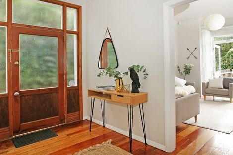 Photo of property in 11 Mortimer Terrace, Aro Valley, Wellington, 6021