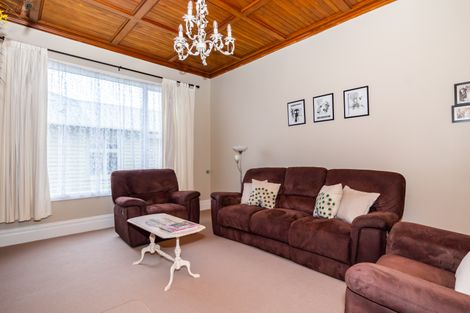 Photo of property in 290 Church Street, West End, Timaru, 7910