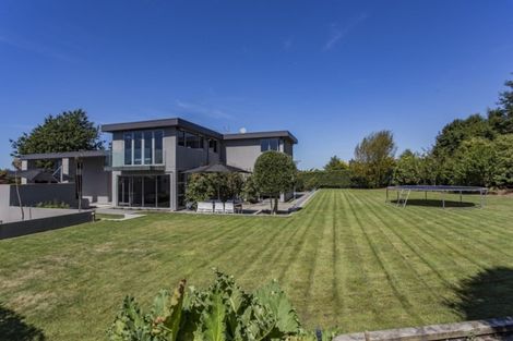 Photo of property in 70 Oakgrove Drive, Rangiora, 7400