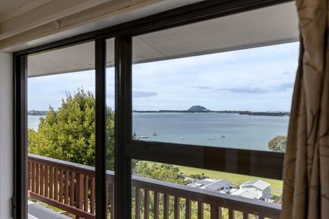 Photo of property in 87 Harbour View Road, Omokoroa, 3114