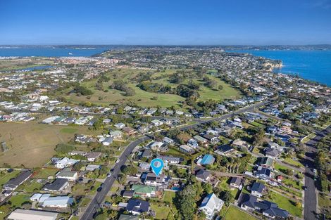 Photo of property in 1418 Whangaparaoa Road, Army Bay, Whangaparaoa, 0930