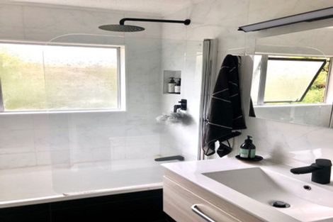 Photo of property in 1/21 Mahara Avenue, Birkenhead, Auckland, 0626