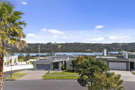 Photo of property in 75 Kittiwake Drive, Schnapper Rock, Auckland, 0632