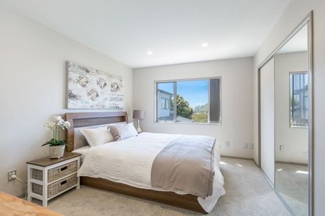 Photo of property in 11a Marlborough Avenue, Glenfield, Auckland, 0629