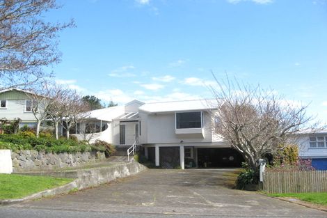 Photo of property in 56 Queens Road, Glen Avon, New Plymouth, 4312