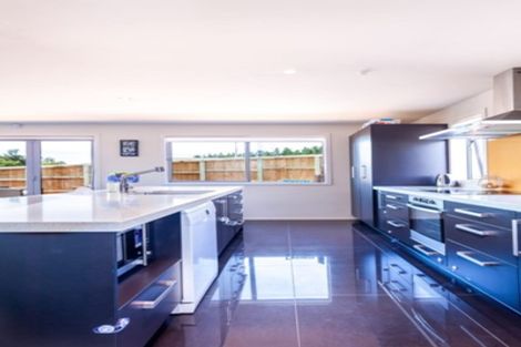 Photo of property in 13a Heta Road, Highlands Park, New Plymouth, 4312