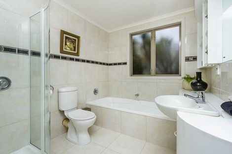 Photo of property in 254a Hurstmere Road, Takapuna, Auckland, 0622