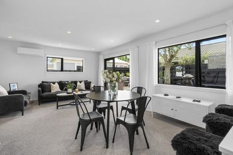 Photo of property in 54a Williams Street, Cambridge, 3434