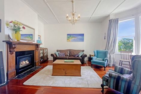 Photo of property in 51 Scarborough Terrace, Mount Victoria, Wellington, 6011