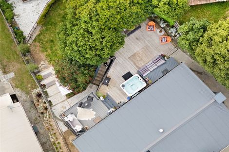 Photo of property in 214 Fernhill Road, Sunshine Bay, Queenstown, 9300