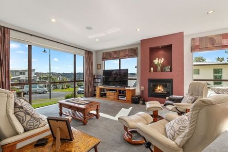 Photo of property in 7 Aberley Road, Schnapper Rock, Auckland, 0632