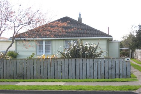 Photo of property in 42 Johnson Street, Bulls, 4818