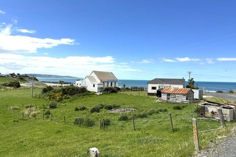 Photo of property in Wood Street, Kaka Point, 9271