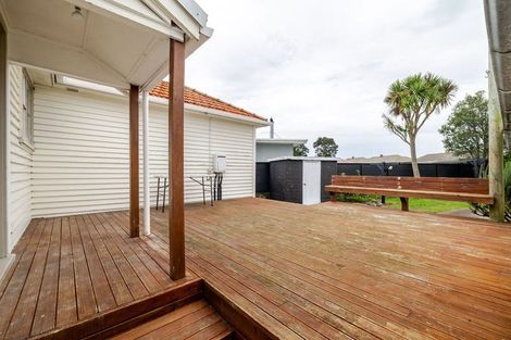 Photo of property in 40 Andrew Avenue, Roslyn, Palmerston North, 4414