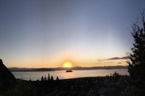 Photo of property in 15 Karaka Street, Eastbourne, Lower Hutt, 5013