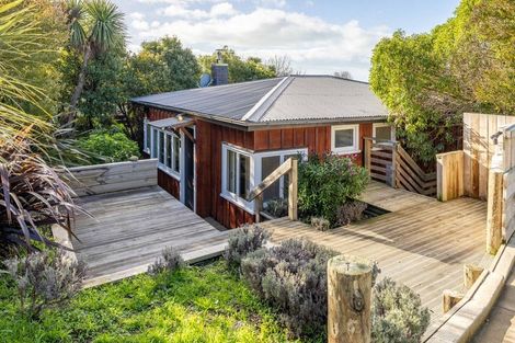 Photo of property in 2a Kura Lane, Diamond Harbour, Lyttelton, 8971