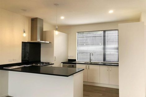 Photo of property in 21c Andrew Road, Howick, Auckland, 2010